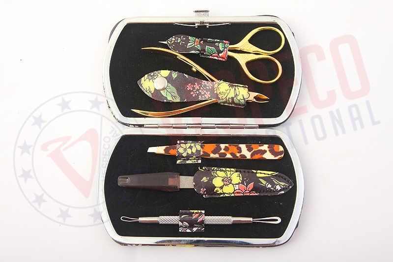 Manicure Pedicure Kits 
